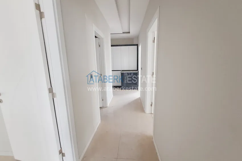 Приобрести Трехкомнатная квартира с отдельной кухней от собственника в Алании, район Авсаллар 4 