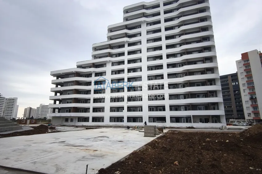 Фото -  Квартира 1+1 от собственника в элитном комплексе на этапе строительства в районе Томюк – Мерсин 5 