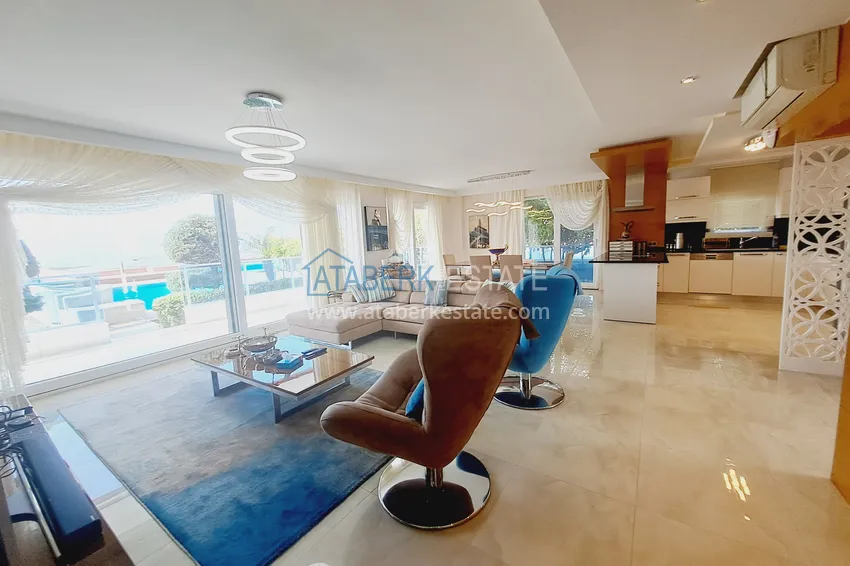 Приобрести Роскошная видовая вилла с мебелью и личным бассейном в элитном комплексе - Каргыджак, Алания 2