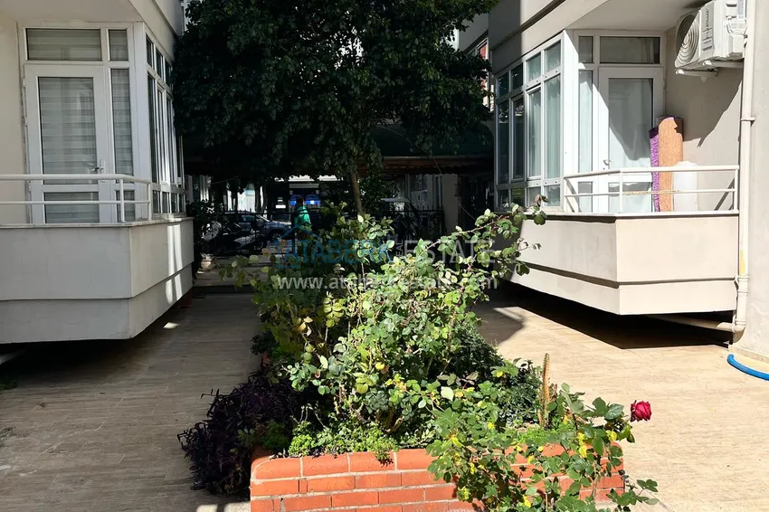 Квартира 1+1 площадью 72 м2 в центре Алании с новой мебелью и двумя балконами - район пляжа Клеопатра 3 