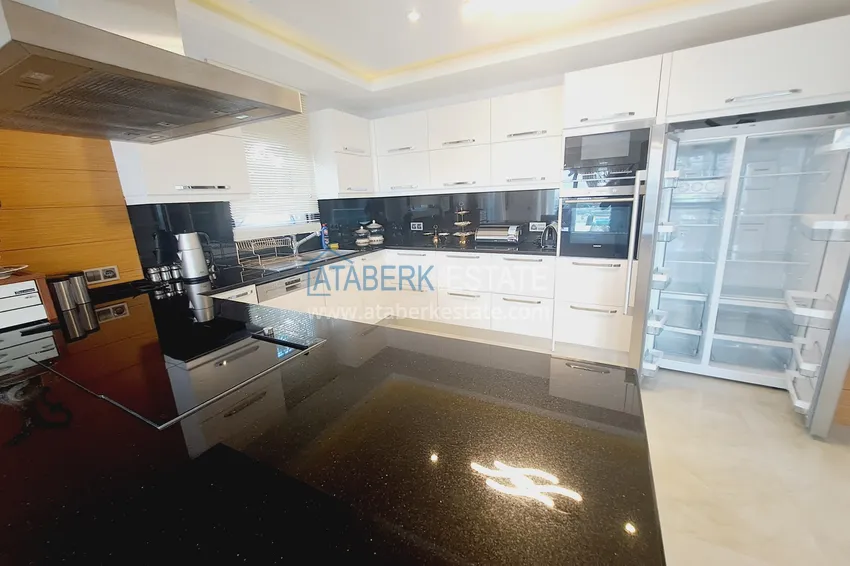 Приобрести Роскошная видовая вилла с мебелью и личным бассейном в элитном комплексе - Каргыджак, Алания 5