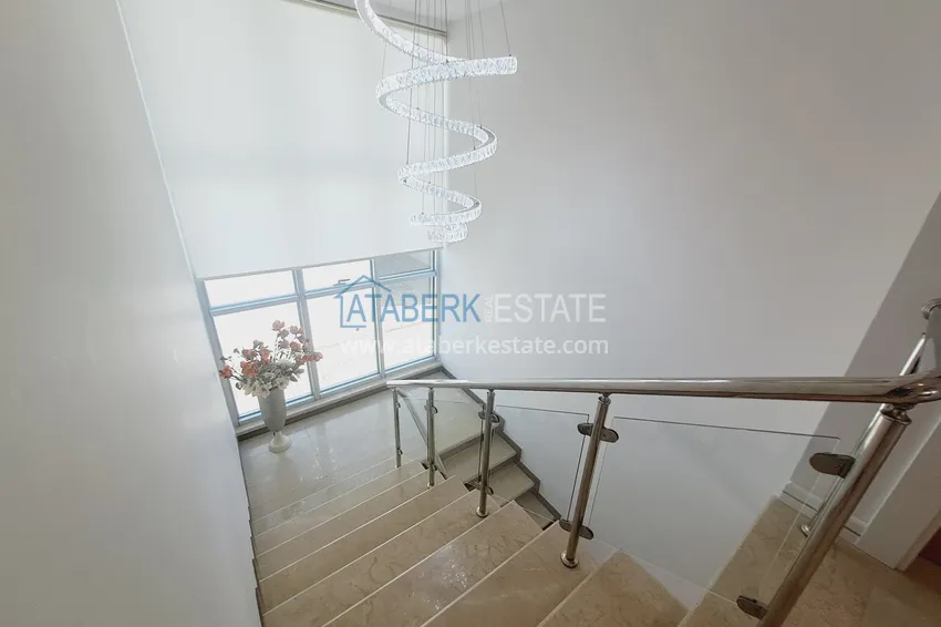 Приобрести Роскошная видовая вилла с мебелью и личным бассейном в элитном комплексе - Каргыджак, Алания 10