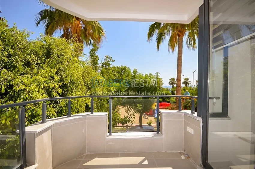 Квартира 2+1 после ремонта с новой мебелью и видом на море - центр Алании, 1 береговая, пляжа Клеопатра 3 