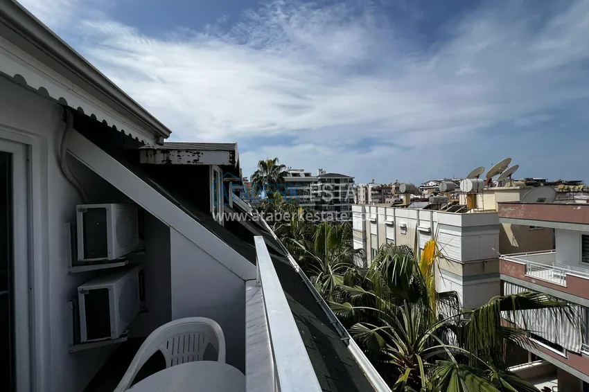 Приобрести Двухуровневый пентхаус с мебелью в центре Алании – район пляжа Клеопатра  16 