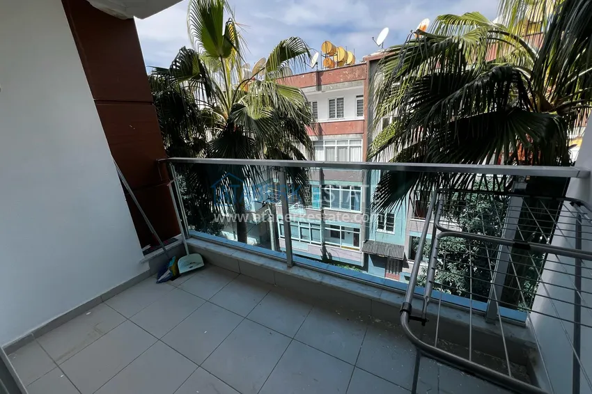 Приобрести Двухуровневый пентхаус с мебелью в центре Алании – район пляжа Клеопатра  5 