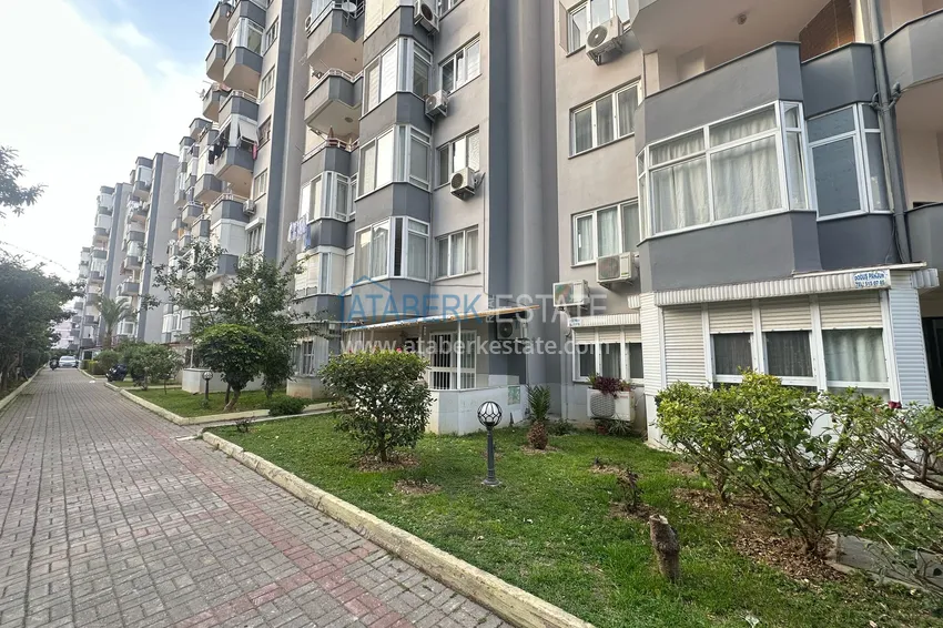 Квартира 2+1 после косметического ремонта в комплексе городского типа на центральной улице района Оба 5 