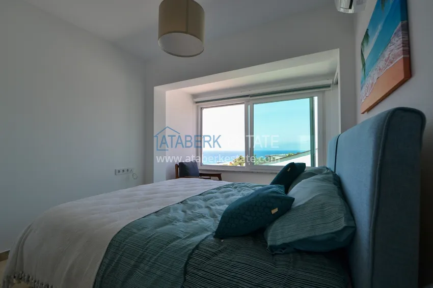 Приобрести Видовой дуплекс в комплексе таунхаусного типа на первой береговой - Алания, район Каргыджак 13