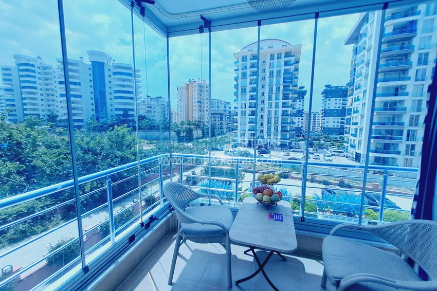 Приобрести Квартира 2+1 от собственника – мебель, ремонт, застеклённые балконы, район Махмутлар 13 