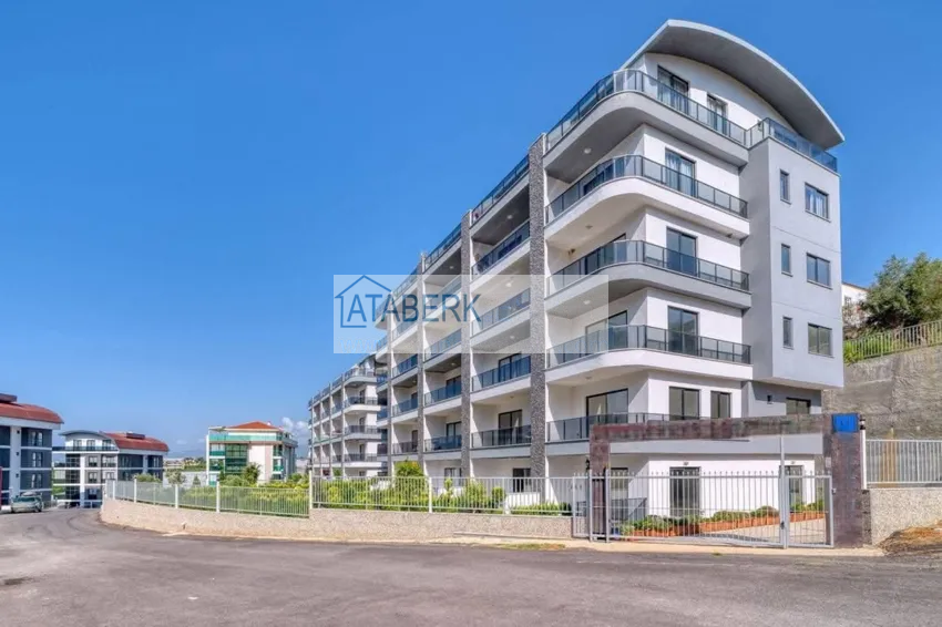 Стильная квартира с новой мебелью в современном комплексе – Алания, район Каргыджак 3