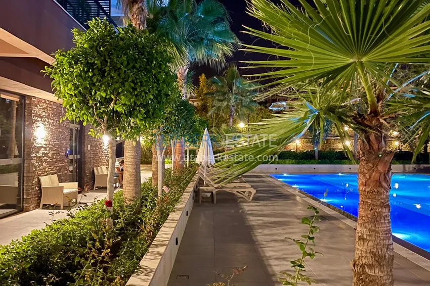 Квартира 1+1 в Алании, район Оба, в комплексе комфорт класса 6