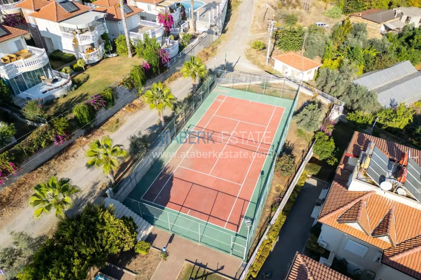 Меблированная вилла 3+1 в Алании, с эффектным панорамным видом – горный район Тепе 9 