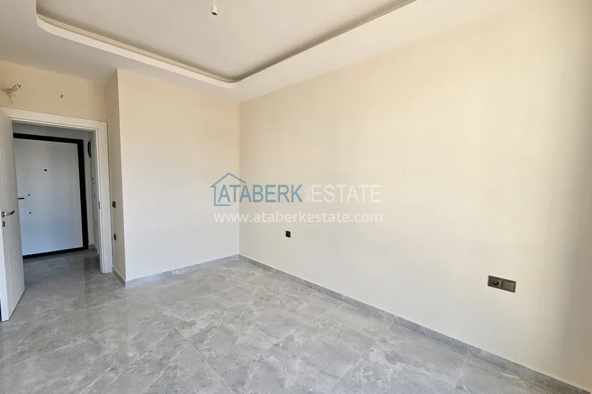 Приобрести Видовой дуплекс-пентхаус в бутик-комплексе – центр Алании, район пляжа Клеопатра 10