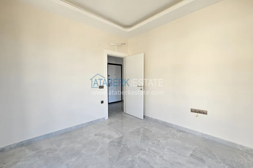 Приобрести Видовой дуплекс-пентхаус в бутик-комплексе – центр Алании, район пляжа Клеопатра 12