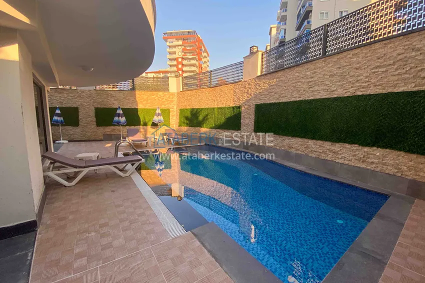 Квартира 1+1 с дизайнерским интерьером – Алания, Махмутлар 10