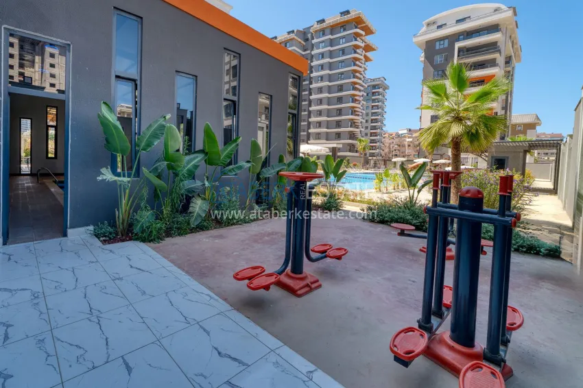 Квартира 2+1 с мебелью в центре Махмутлара, район субботнего рынка 15 