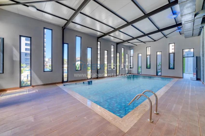 Квартира 2+1 с мебелью в центре Махмутлара, район субботнего рынка 25 