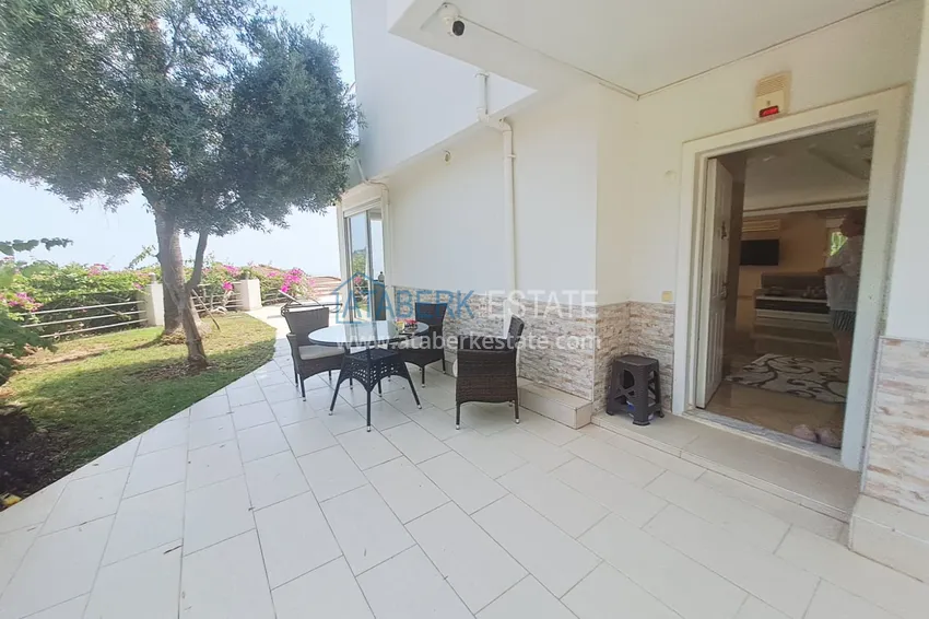 Трехэтажная частная вилла с мебелью от собственника - Алания, район Бекташ. Подходит под ВНЖ 12