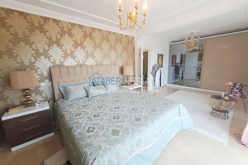 Приобрести Трехэтажная частная вилла с мебелью от собственника - Алания, район Бекташ. Подходит под ВНЖ 15