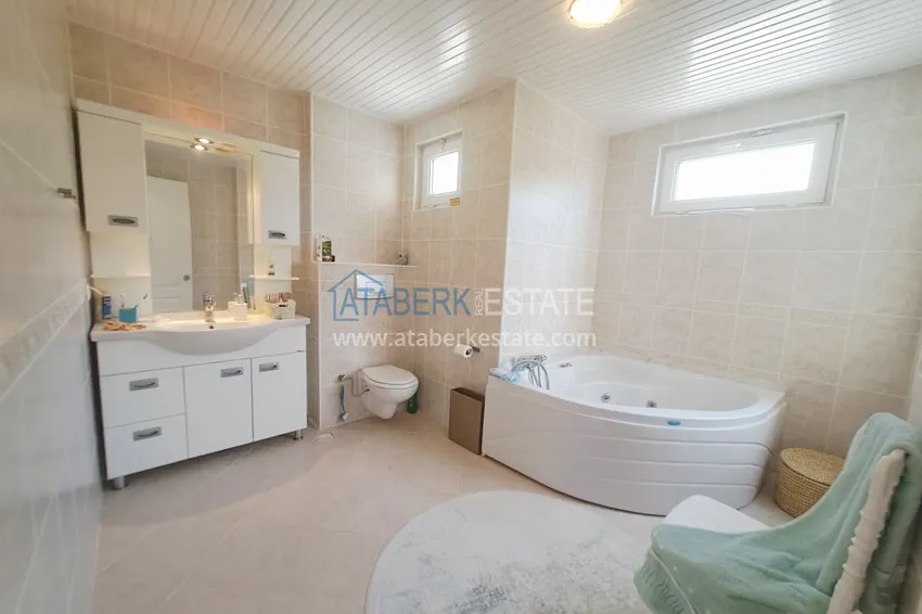 Приобрести Трехэтажная частная вилла с мебелью от собственника - Алания, район Бекташ. Подходит под ВНЖ 20