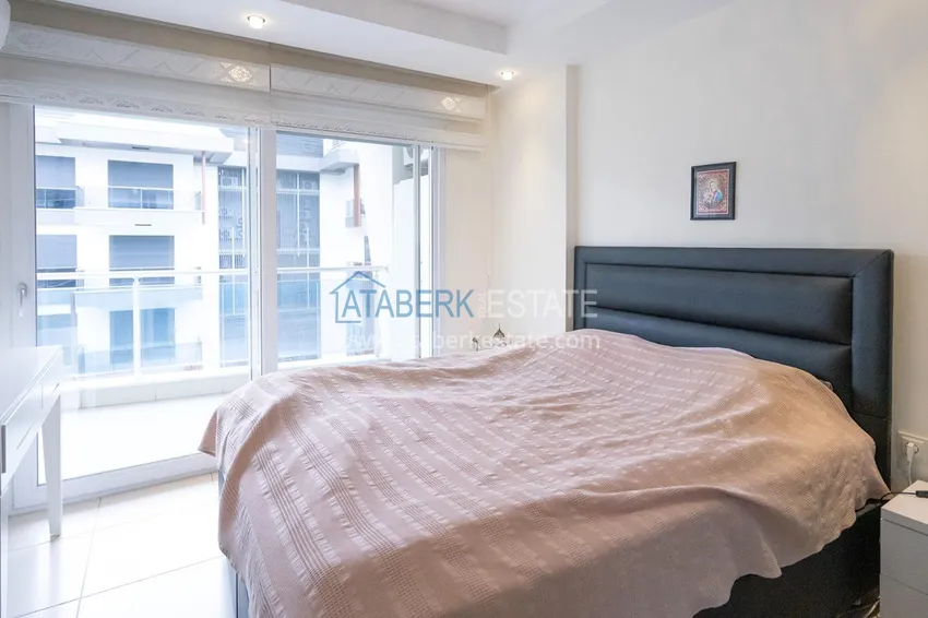 Приобрести Трехкомнатная квартира с мебелью в благоустроенном комплексе – район Оба, Алания 8 