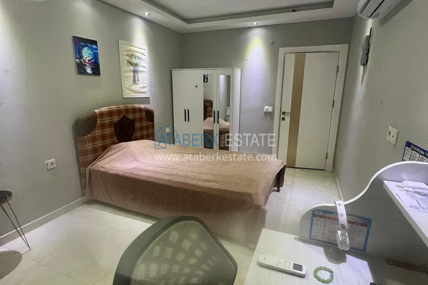 Приобрести Двухуровневая квартира с мебелью от собственника в Алании, район Кестель 12 