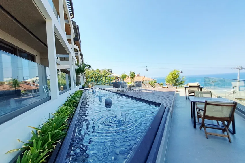 Квартира от собственника с прямым видом на море в комплексе с уникальным месторасположением - центр Алании 2