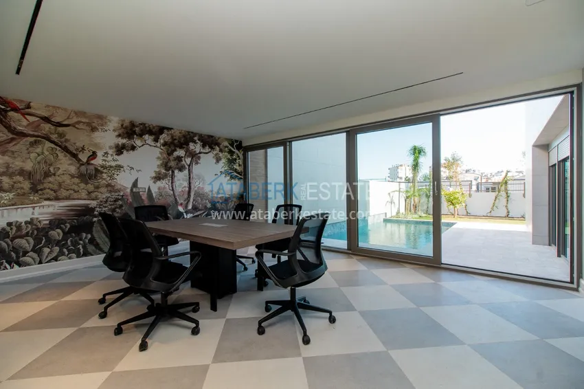 Приобрести Современные виллы в Анталии, район Лара - собственный бассейн, сад и идеальная локация 16 