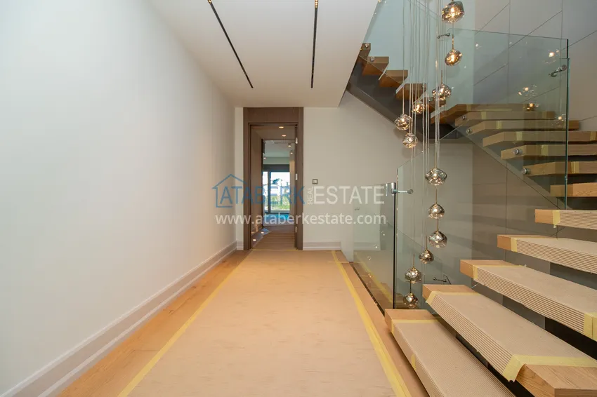 Приобрести Современные виллы в Анталии, район Лара - собственный бассейн, сад и идеальная локация 31 