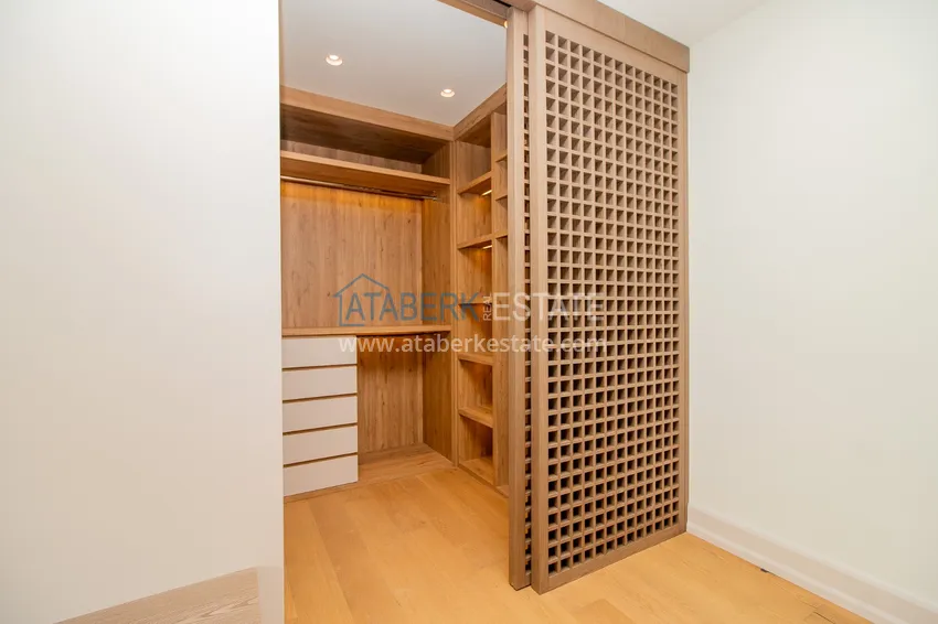 Приобрести Современные виллы в Анталии, район Лара - собственный бассейн, сад и идеальная локация 38 