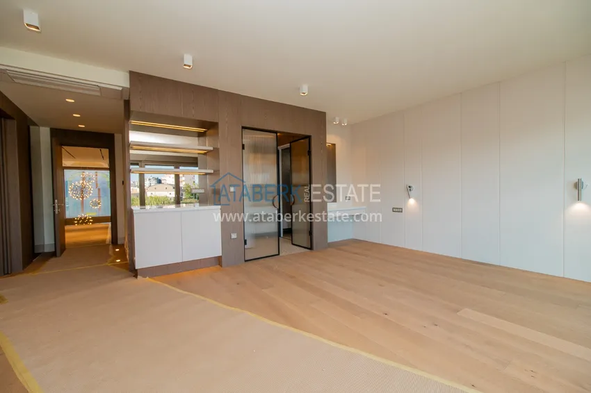 Приобрести Современные виллы в Анталии, район Лара - собственный бассейн, сад и идеальная локация 44 