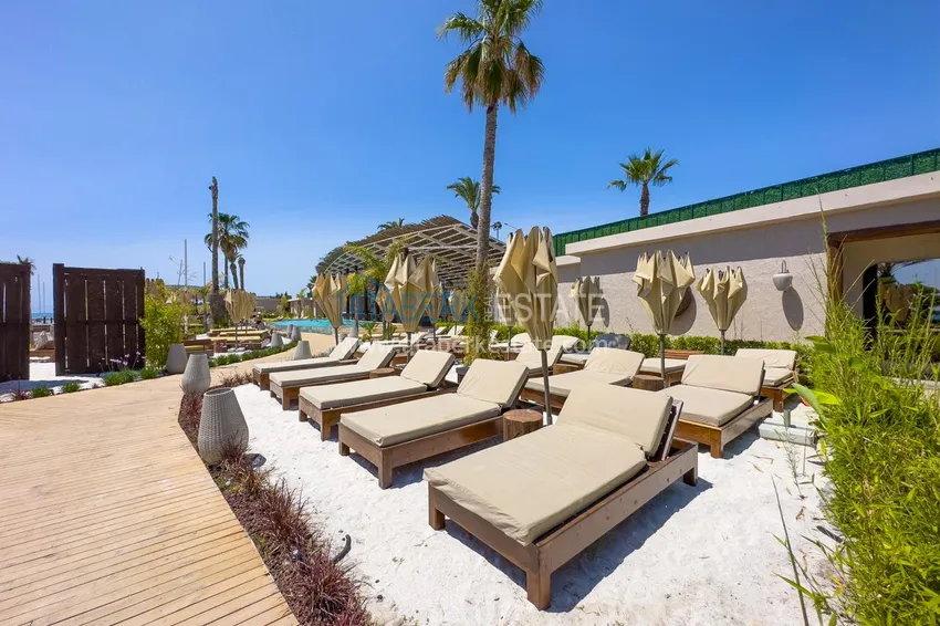 Квартира у моря в пятизвёздочном комплекс-отеле - Алания, район Тюрклер 43 