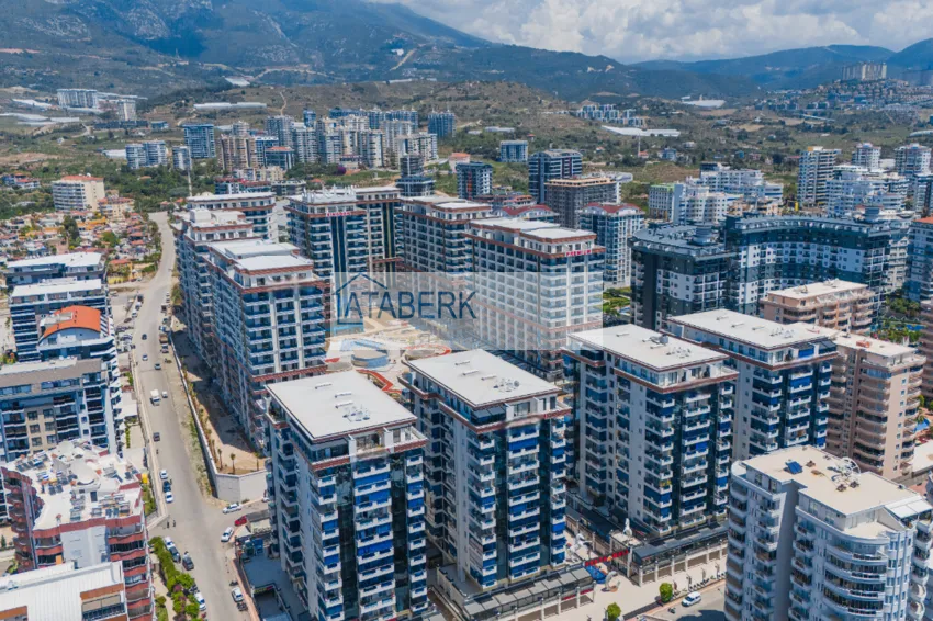 Линейная квартира 3+1 201 м² в Алании, центр района Махмутлар  1 