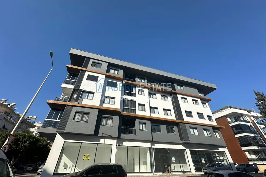 Квартира 2+1 в центре Аланьи - с отдельной кухней и видом на горы, подходит для ВНЖ 2 