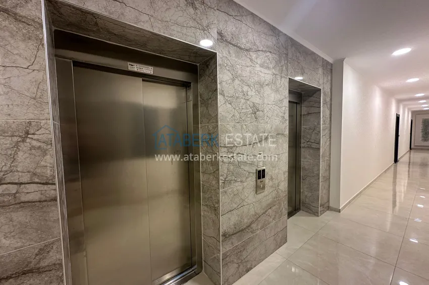 Квартира 2+1 в центре Аланьи - с отдельной кухней и видом на горы, подходит для ВНЖ 3 