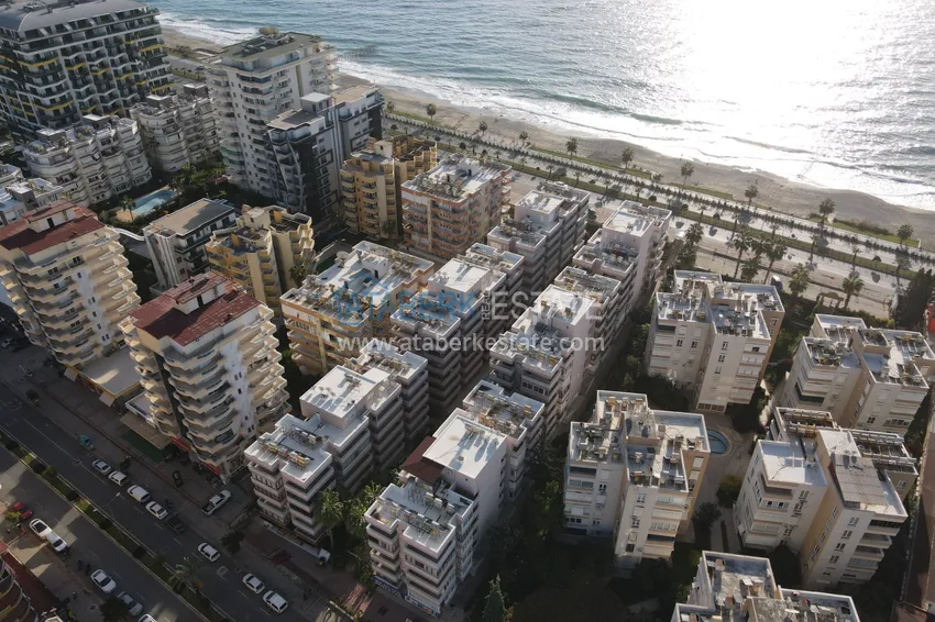 Квартира 2+1 на первой линии в Алании, район Махмутлар - подходит под гражданство 2 