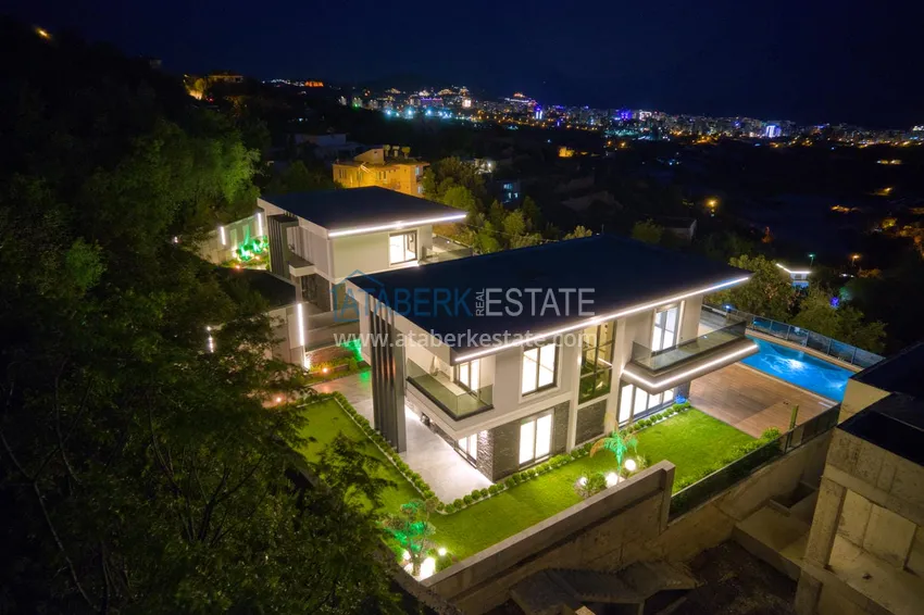 Элитная вилла в Кестеле, Алания – современный дизайн, панорамные виды и полный комфорт. Недвижимость под гражданство  10 