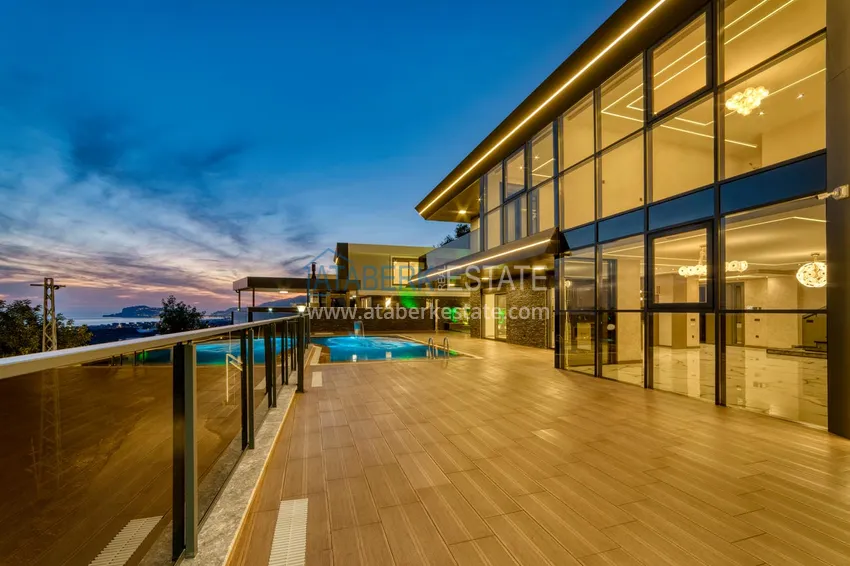 Элитная вилла в Кестеле, Алания – современный дизайн, панорамные виды и полный комфорт. Недвижимость под гражданство  42 