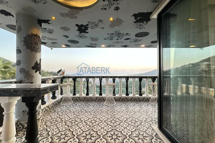 Приобрести Роскошная вилла-триплекс с видом на море и крепость в Алании, район Тепе - подходит для получения гражданства 26 