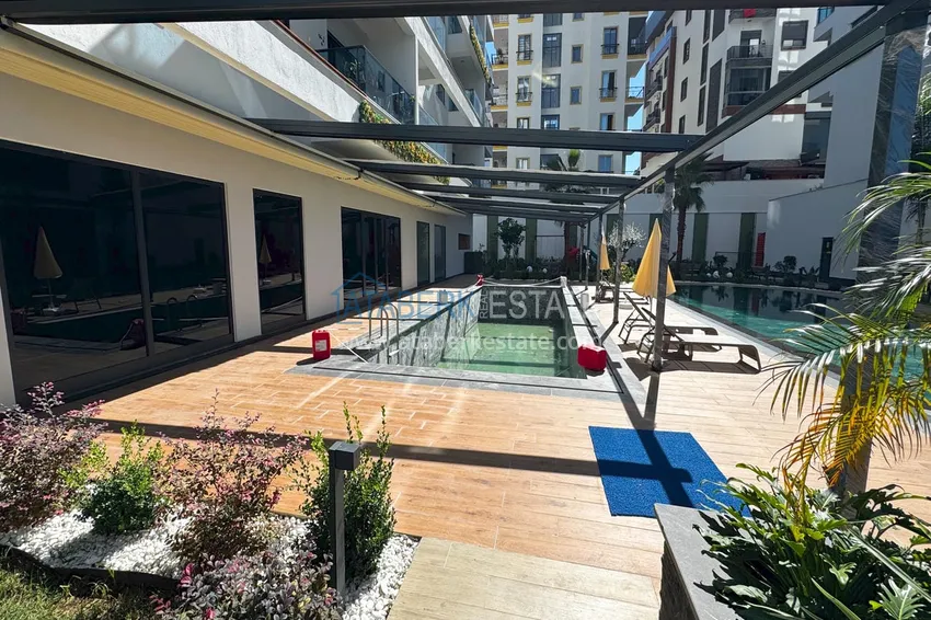 Новый многоквартирный жилой комплекс комфорт-класса в Махмутларе 17