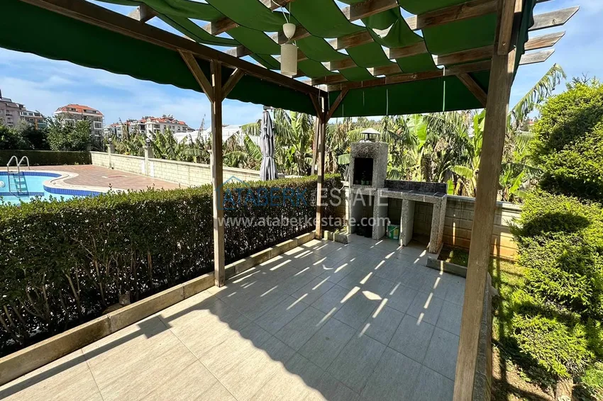 Трехкомнатная квартира в современном комплексе в 150 метрах от моря – Алания, район Кестель 13