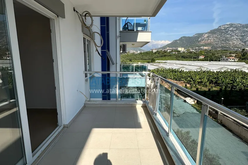 Приобрести Трехкомнатная квартира в современном комплексе в 150 метрах от моря – Алания, район Кестель 13