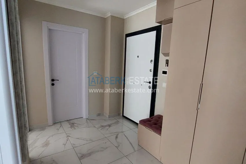 Приобрести Трёхкомнатная квартира с мебелью в Махмутларе - всего 250 метров от моря 1