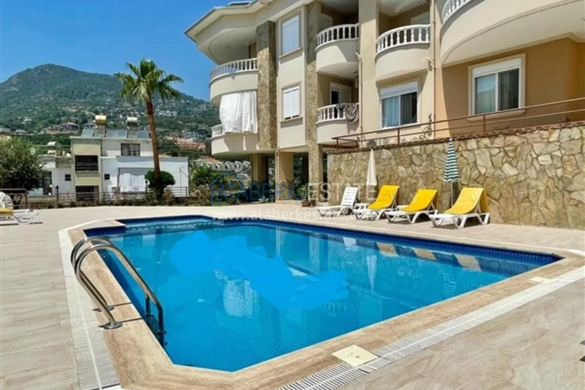 Квартира 2+1 с видом на море и мебелью в Алании - недалеко от центра, район Бекташ 4 