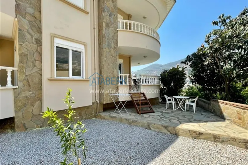 Квартира 2+1 с видом на море и мебелью в Алании - недалеко от центра, район Бекташ 6 