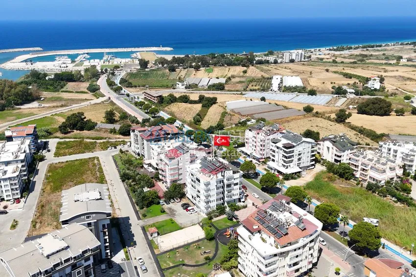 Городская квартира с застекленным балконом после ремонта в Газипаше 1