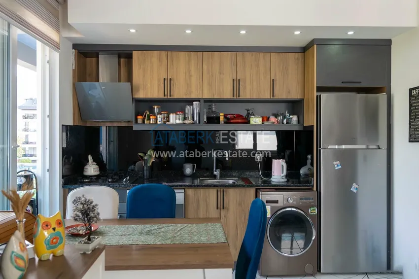 Приобрести Двухуровневая квартира 2+1 с мебелью и видом на горы в Алании, район Оба 5 