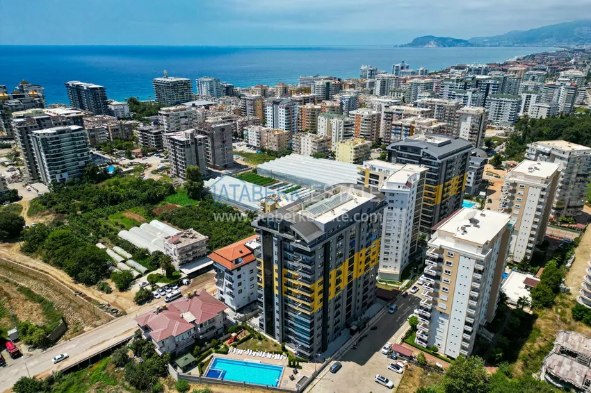 Линейная квартира 3+1 с мебелью и отдельной кухней — в Алании, район Махмутлар 2 