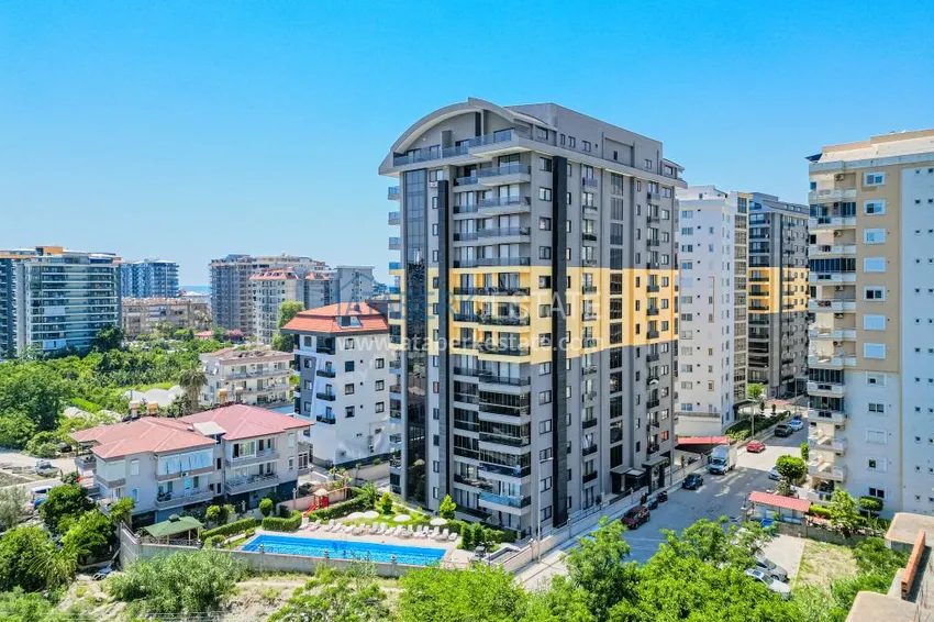 Линейная квартира 3+1 с мебелью и отдельной кухней — в Алании, район Махмутлар 3 