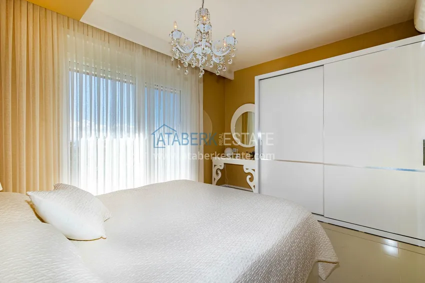 Приобрести Элегантная вилла 3+1 с панорамным видом на море и горы в элитном комплексе – Алания, район Каргыджак 18 