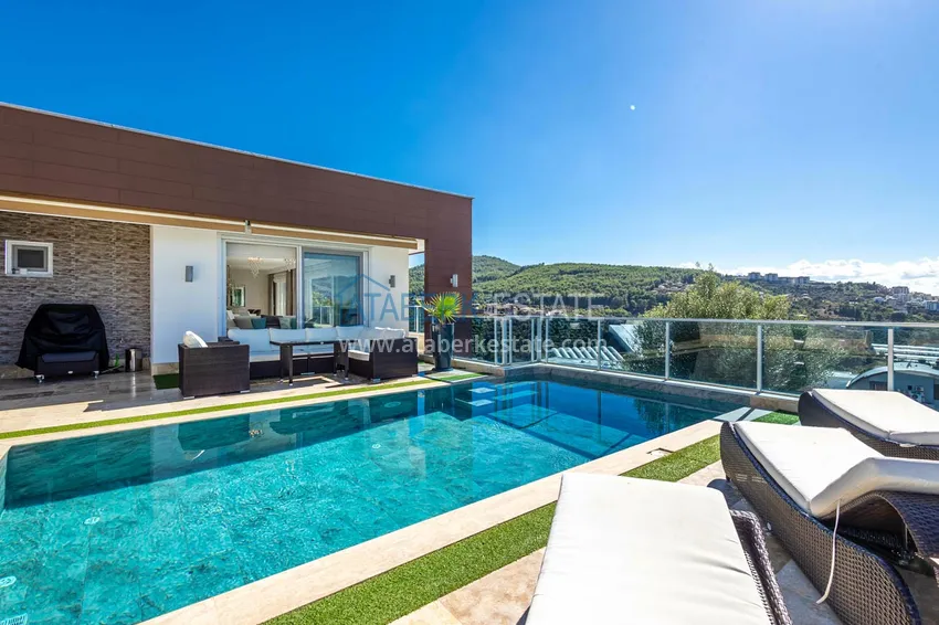 Элегантная вилла 3+1 с панорамным видом на море и горы в элитном комплексе – Алания, район Каргыджак 4 